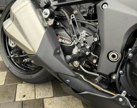 Черный Кавасаки Z 1000, объемом двигателя 1 л и пробегом 21 тыс. км за 12500 $, фото 11 на Automoto.ua