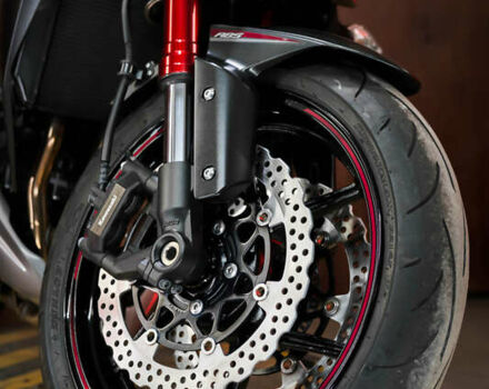 Кавасаки Z 1000, объемом двигателя 1 л и пробегом 4 тыс. км за 14000 $, фото 15 на Automoto.ua