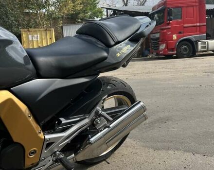 Сірий Кавасакі Z 1000, об'ємом двигуна 1 л та пробігом 42 тис. км за 5500 $, фото 5 на Automoto.ua