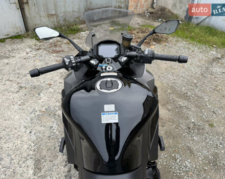 Кавасакі Z 1000SX 2024 у Києві на Automoto.ua Чорний Кавасакі Z 1000SX, об'ємом двигуна 1 л та пробігом 2 тис. км за 14700 $, фото 12 на Automoto.ua