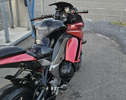 Красный Кавасаки Z 1000SX, объемом двигателя 1 л и пробегом 36 тыс. км за 7500 $, фото 1 на Automoto.ua