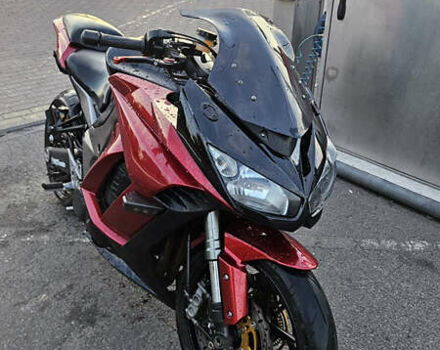 Красный Кавасаки Z 1000SX, объемом двигателя 1 л и пробегом 36 тыс. км за 7500 $, фото 1 на Automoto.ua