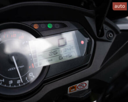 Кавасаки Z 1000SX, объемом двигателя 0 л и пробегом 26 тыс. км за 8300 $, фото 8 на Automoto.ua