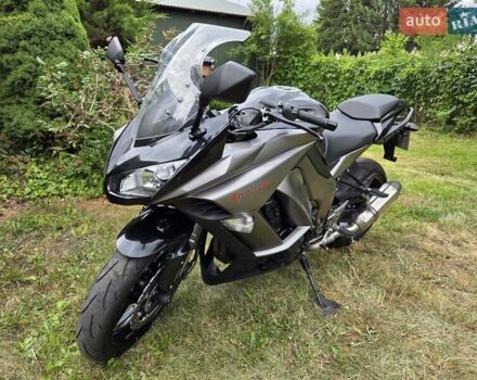 Кавасаки Z 1000SX, объемом двигателя 1 л и пробегом 38 тыс. км за 9500 $, фото 8 на Automoto.ua