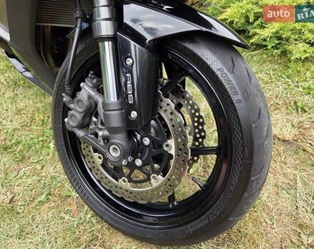Кавасаки Z 1000SX, объемом двигателя 1 л и пробегом 38 тыс. км за 9500 $, фото 18 на Automoto.ua