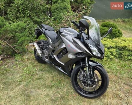 Кавасаки Z 1000SX, объемом двигателя 1 л и пробегом 38 тыс. км за 9500 $, фото 2 на Automoto.ua