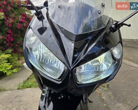 Кавасаки Z 1000SX, объемом двигателя 1 л и пробегом 38 тыс. км за 9500 $, фото 4 на Automoto.ua