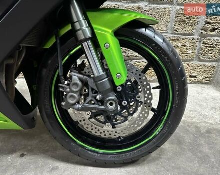 Кавасаки Z 1000SX, объемом двигателя 0 л и пробегом 12 тыс. км за 8900 $, фото 10 на Automoto.ua