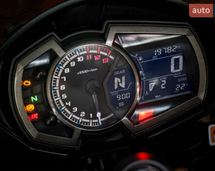 Кавасакі Z 1000SX, об'ємом двигуна 1 л та пробігом 19 тис. км за 12500 $, фото 9 на Automoto.ua