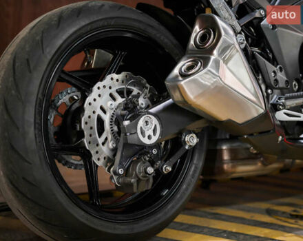Кавасакі Z 1000SX, об'ємом двигуна 1 л та пробігом 19 тис. км за 12500 $, фото 14 на Automoto.ua