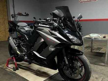 Кавасаки Z 1000SX 2012 в Киеве на Automoto.ua Серый Кавасаки Z 1000SX, объемом двигателя 1 л и пробегом 40 тыс. км за 3600 $, фото 1 на Automoto.ua