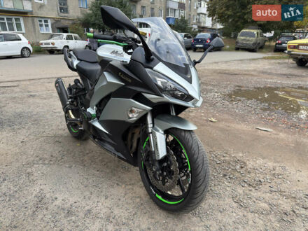 Кавасаки Z 1000SX 2019 в Полтаве на Automoto.ua Серый Кавасаки Z 1000SX, объемом двигателя 1 л и пробегом 32 тыс. км за 12500 $, фото 1 на Automoto.ua