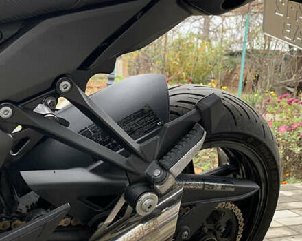 Зелений Кавасакі Z 1000SX, об'ємом двигуна 1.04 л та пробігом 26 тис. км за 11000 $, фото 7 на Automoto.ua