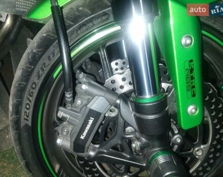 Зелений Кавасакі Z 1000SX, об'ємом двигуна 1.04 л та пробігом 30 тис. км за 9700 $, фото 19 на Automoto.ua