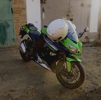 Зелений Кавасакі Z 1000SX, об'ємом двигуна 1.04 л та пробігом 30 тис. км за 9700 $, фото 3 на Automoto.ua