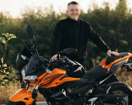 Оранжевый Кавасаки Z 400, объемом двигателя 0.4 л и пробегом 4 тыс. км за 5500 $, фото 1 на Automoto.ua