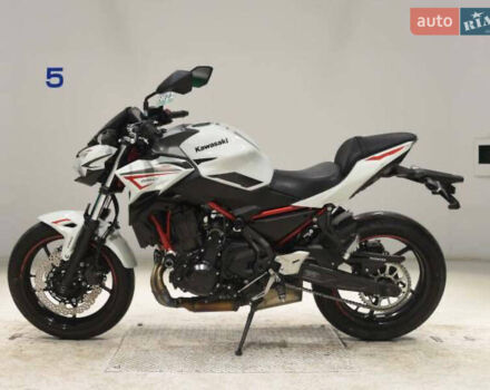 Белый Кавасаки Z 650, объемом двигателя 0.65 л и пробегом 13 тыс. км за 8200 $, фото 2 на Automoto.ua