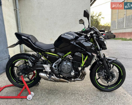 Черный Кавасаки Z 650, объемом двигателя 0.65 л и пробегом 32 тыс. км за 6100 $, фото 1 на Automoto.ua