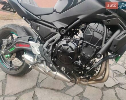 Черный Кавасаки Z 650, объемом двигателя 0.65 л и пробегом 3 тыс. км за 6600 $, фото 4 на Automoto.ua