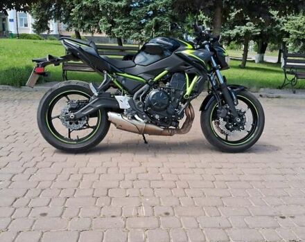 Черный Кавасаки Z 650, объемом двигателя 0 л и пробегом 11 тыс. км за 7700 $, фото 7 на Automoto.ua