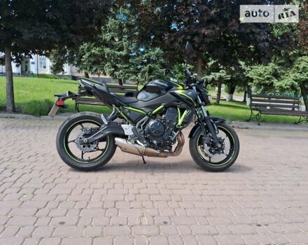 Черный Кавасаки Z 650, объемом двигателя 0 л и пробегом 11 тыс. км за 7700 $, фото 8 на Automoto.ua