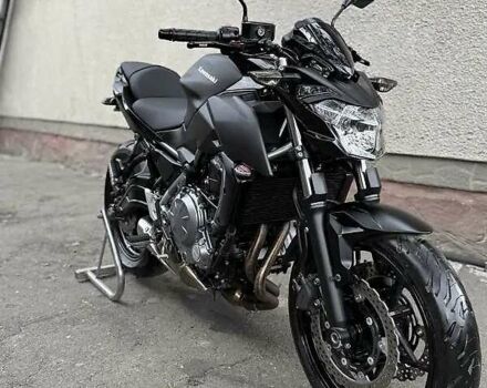 Черный Кавасаки Z 650, объемом двигателя 0.65 л и пробегом 10 тыс. км за 7400 $, фото 3 на Automoto.ua