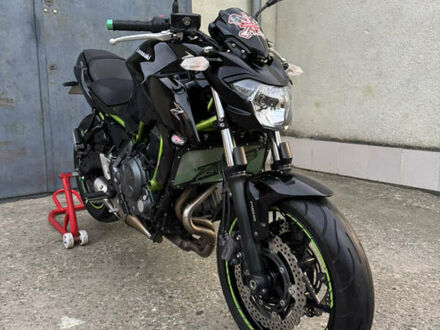 Черный Кавасаки Z 650, объемом двигателя 0.65 л и пробегом 32 тыс. км за 6100 $, фото 1 на Automoto.ua