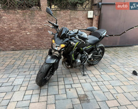 Чорний Кавасакі Z 650, об'ємом двигуна 0.65 л та пробігом 29 тис. км за 6999 $, фото 1 на Automoto.ua