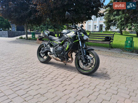 Кавасаки Z 650 2022 в Киеве на Automoto.ua Черный Кавасаки Z 650, объемом двигателя 0.65 л и пробегом 23 тыс. км за 7500 $, фото 1 на Automoto.ua