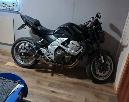 Черный Кавасаки Z 750, объемом двигателя 0.75 л и пробегом 37 тыс. км за 5600 $, фото 2 на Automoto.ua