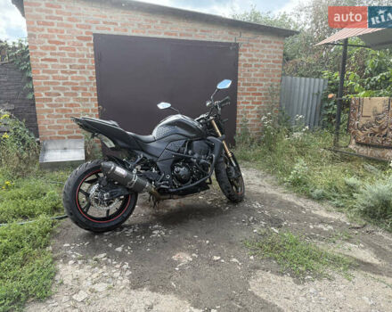Черный Кавасаки Z 750, объемом двигателя 0.75 л и пробегом 64 тыс. км за 7000 $, фото 1 на Automoto.ua