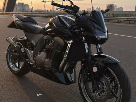 Кавасакі Z 750 2004 у Києві на Automoto.ua Чорний Кавасакі Z 750, об'ємом двигуна 0.7 л та пробігом 59 тис. км за 4800 $, фото 1 на Automoto.ua