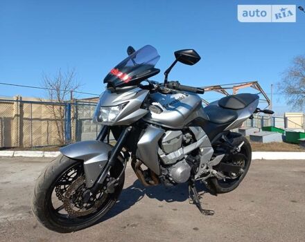 Кавасаки Z 750, объемом двигателя 0.75 л и пробегом 25 тыс. км за 6600 $, фото 3 на Automoto.ua