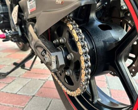 Черный Кавасаки Z 750R, объемом двигателя 0.75 л и пробегом 70 тыс. км за 5800 $, фото 1 на Automoto.ua