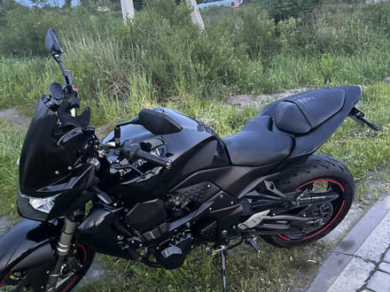 Черный Кавасаки Z 750R, объемом двигателя 0.75 л и пробегом 35 тыс. км за 6600 $, фото 1 на Automoto.ua