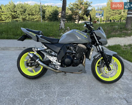 Серый Кавасаки Z 750R, объемом двигателя 0.75 л и пробегом 62 тыс. км за 5000 $, фото 6 на Automoto.ua