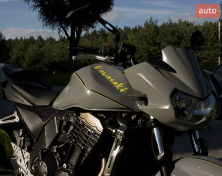 Серый Кавасаки Z 750R, объемом двигателя 0.75 л и пробегом 62 тыс. км за 5000 $, фото 1 на Automoto.ua