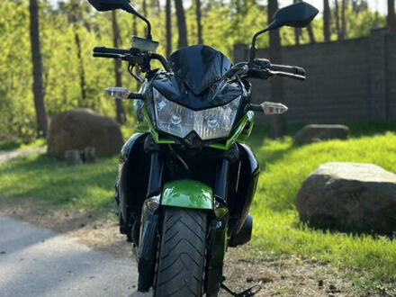 Кавасакі Z 750R 2014 у Житомирі на Automoto.ua Зелений Кавасакі Z 750R, об'ємом двигуна 0.75 л та пробігом 38 тис. км за 7700 $, фото 1 на Automoto.ua