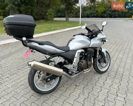 Серый Кавасаки Z 750S, объемом двигателя 0.75 л и пробегом 45 тыс. км за 5100 $, фото 2 на Automoto.ua