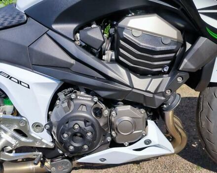 Белый Кавасаки Z 800, объемом двигателя 0.81 л и пробегом 14 тыс. км за 8200 $, фото 9 на Automoto.ua