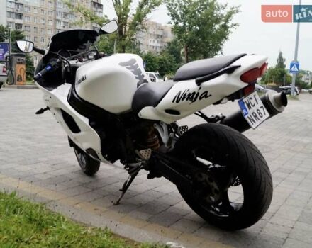 Білий Кавасакі Z 900RS, об'ємом двигуна 0 л та пробігом 75 тис. км за 1600 $, фото 3 на Automoto.ua