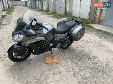 Кавасакі ZG 1400 2008 у Кременчуге на Automoto.ua Сірий Кавасакі ZG 1400, об'ємом двигуна 1.4 л та пробігом 55 тис. км за 6700 $, фото 1 на Automoto.ua