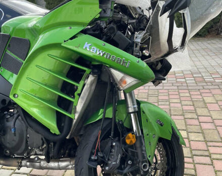 Зеленый Кавасаки ZG 1400, объемом двигателя 1.4 л и пробегом 30 тыс. км за 5100 $, фото 2 на Automoto.ua
