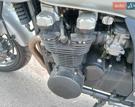 Сірий Кавасакі ZR 7S, об'ємом двигуна 0 л та пробігом 46 тис. км за 3300 $, фото 11 на Automoto.ua