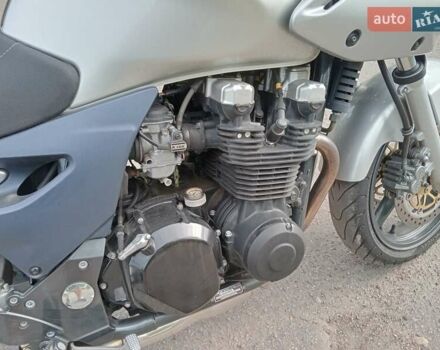 Сірий Кавасакі ZR 7S, об'ємом двигуна 0 л та пробігом 46 тис. км за 3300 $, фото 6 на Automoto.ua