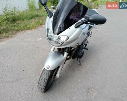 Сірий Кавасакі ZR 7S, об'ємом двигуна 0 л та пробігом 46 тис. км за 3300 $, фото 2 на Automoto.ua