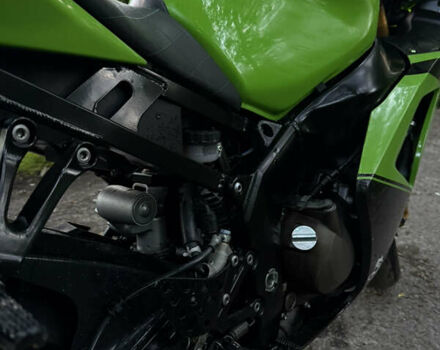 Зеленый Кавасаки ZX 6R 636, объемом двигателя 0.6 л и пробегом 58 тыс. км за 5200 $, фото 5 на Automoto.ua