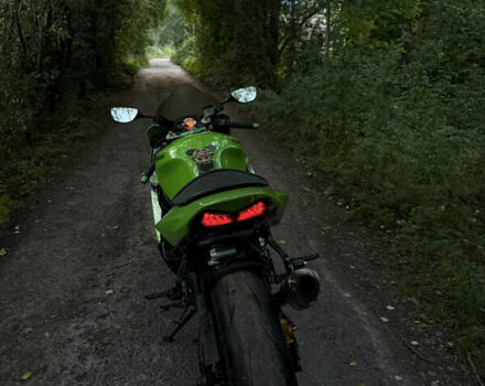Зеленый Кавасаки ZX 6R 636, объемом двигателя 0.6 л и пробегом 58 тыс. км за 5200 $, фото 6 на Automoto.ua