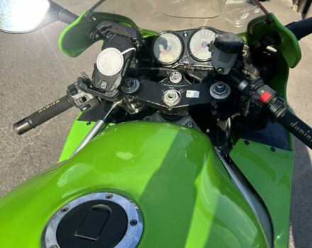 Зеленый Кавасаки ZX 9R, объемом двигателя 0.9 л и пробегом 65 тыс. км за 4300 $, фото 6 на Automoto.ua