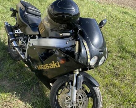 Черный Кавасаки ZXR 400, объемом двигателя 0.4 л и пробегом 71 тыс. км за 2500 $, фото 1 на Automoto.ua